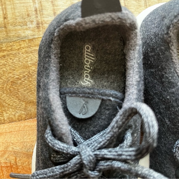 Allbirds Wool Runners Tennis Shoes - Picture 4 of 10